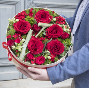 Big Red Box Roses - MB Murielle Bailet ®