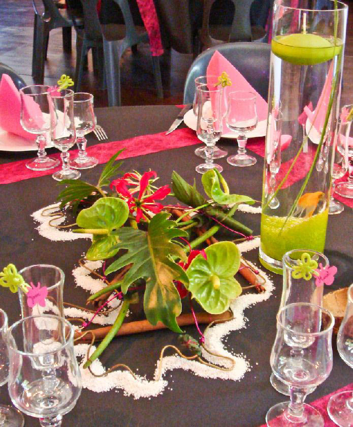 MB413 001 Centre de table rose et vert - Murielle Bailet Fleuriste