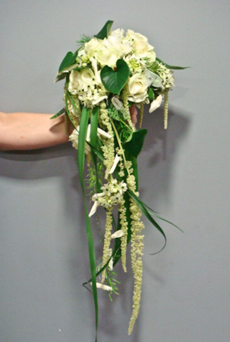 MB431 0045 Bouquet de mariée blanc et vert - Murielle Bailet Fleuriste